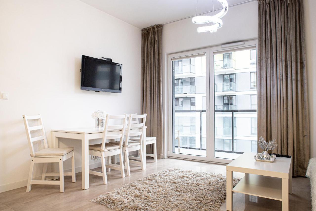 Wola Glamour Apartment Warschau Exterior foto